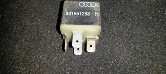 Audi A4 S4 B5 8D Other relay 431951253h Nenustatyta