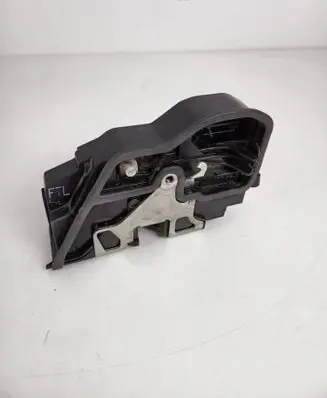 BMW X5 E70 Front door lock 7202143