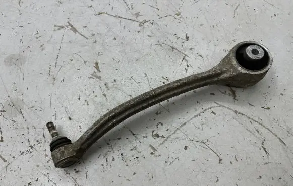 Tesla Model X Front lower control arm/wishbone 104157500A