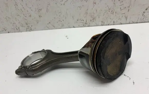 Skoda Karoq Piston with connecting rod DADA