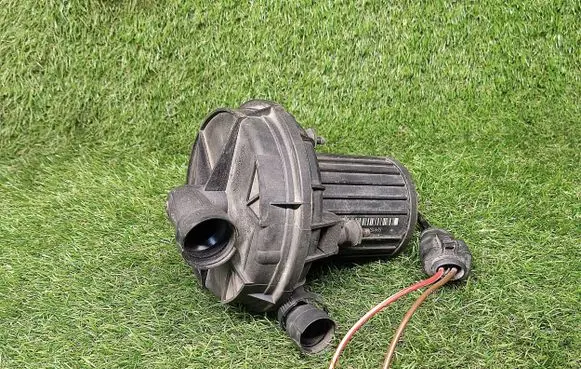 Volkswagen Phaeton Secondary air pump 3D0131083D 07C959253A