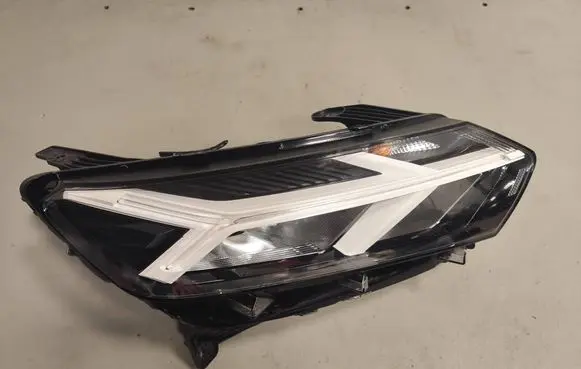 Dacia Sandero III Headlight/headlamp 260107920R