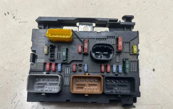Peugeot 307 BSM Control unit 9661708280