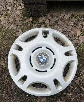 BMW 3 E36 R15 wheel hub/cap/trim 36131094158