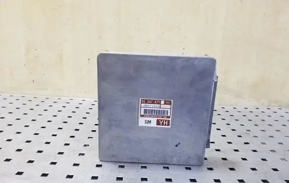 Opel Vectra A Engine control unit/module 90347671