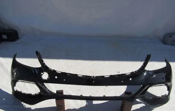 Mercedes-Benz C W205 Front bumper