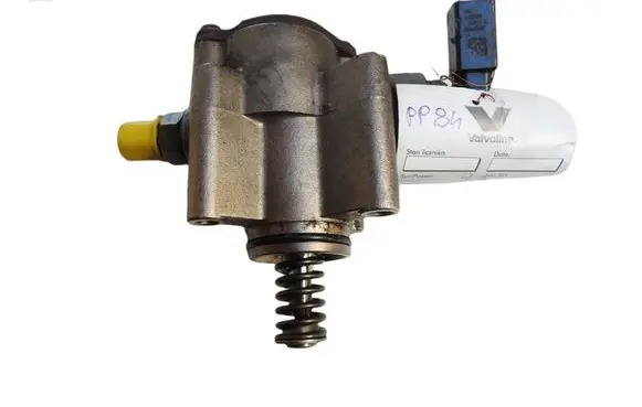 Volkswagen Touareg I Mechanical fuel pump 03H127025E