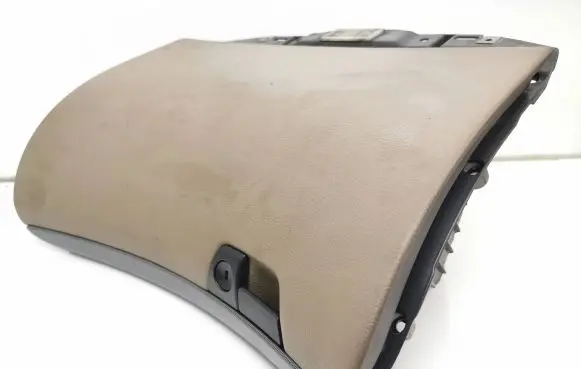 Volvo S60 Glove box 8650374 SB200835 3865
