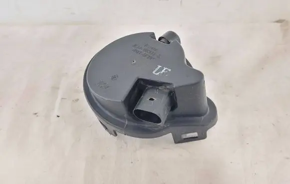 Audi A6 S6 C6 4F Headlight/headlamp dust cover 3C3X15K233B