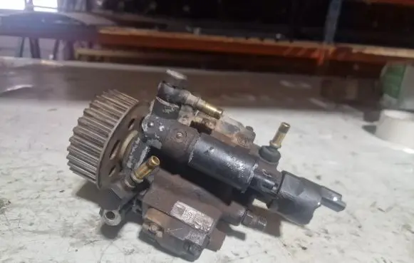 Renault Scenic III - Grand scenic III Fuel injection high pressure pump A2C53252602