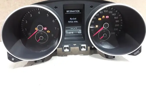 Volkswagen Golf VI Speedometer (instrument cluster) 5K0920872