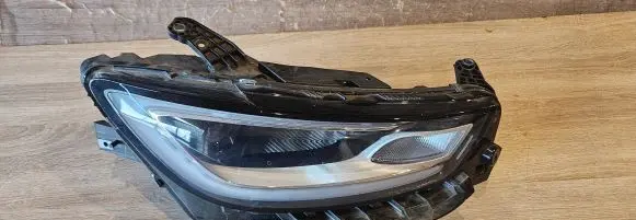 Chrysler Pacifica Headlight/headlamp 68428558AC P68428558AC