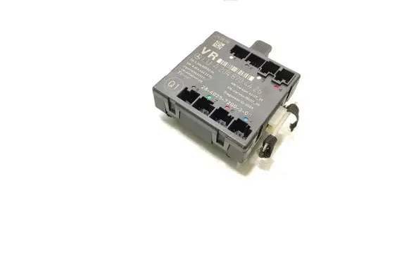 Mercedes-Benz C W204 Door control unit/module A2048704426 A2044422332 A2048208226