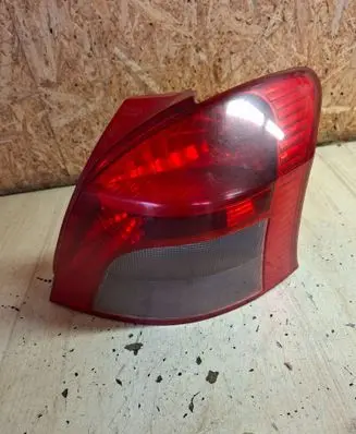 Toyota Yaris Rear/tail lights E131772