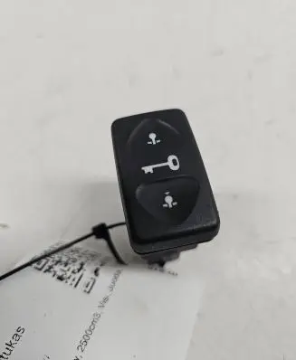 Land Rover Freelander Central locking switch button 