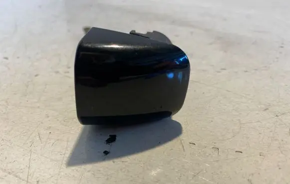 Audi A4 Allroad Front door lock (next to the handle) 