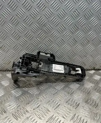 Mercedes-Benz SLK R172 Front door exterior handle/bracket A2047602134 A358601 01050809002