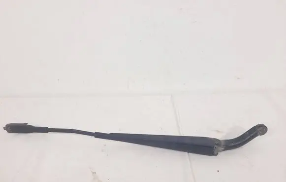 Front wiper blade arm