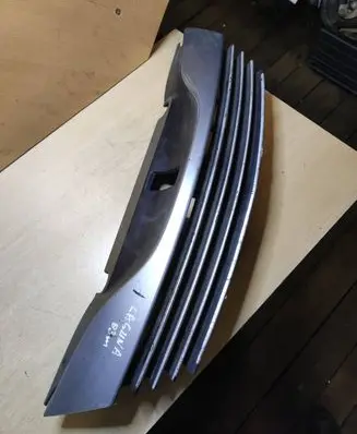 Renault Laguna II Front grill 8200390126