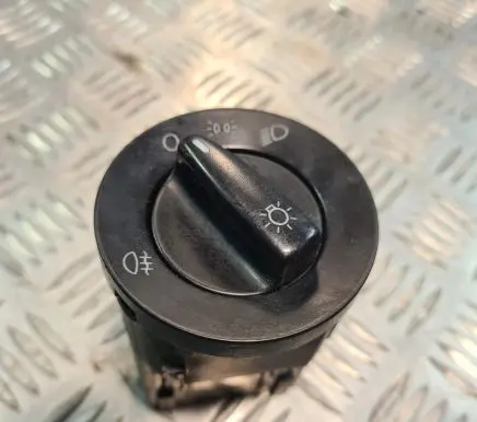 Volkswagen PASSAT B5 Light switch 1C0941531