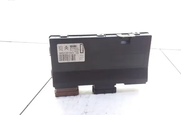 Peugeot 607 Seat control module 9650281980