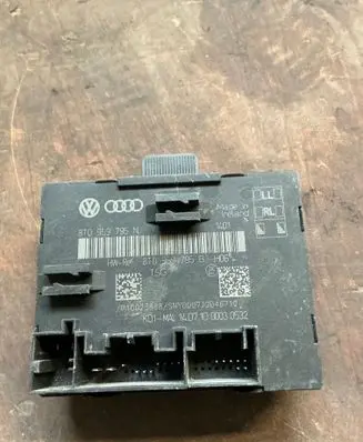 Audi A5 8T 8F Door control unit/module 8T0959795N 8T0959795B
