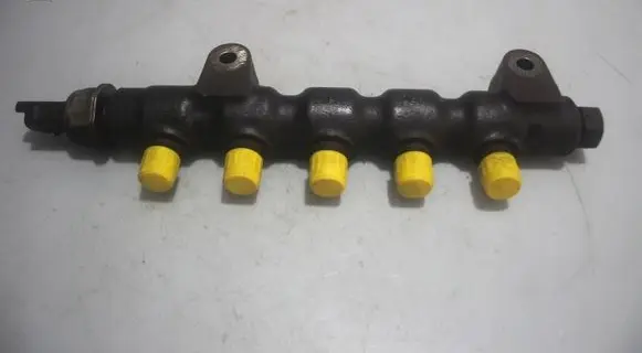 Ford Focus Fuel main line pipe 9654592680