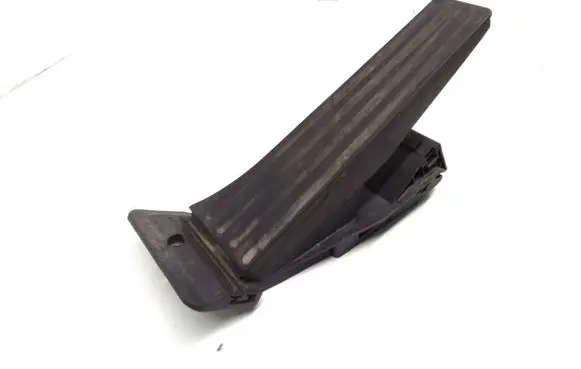 BMW 5 GT F07 Accelerator throttle pedal 6789998