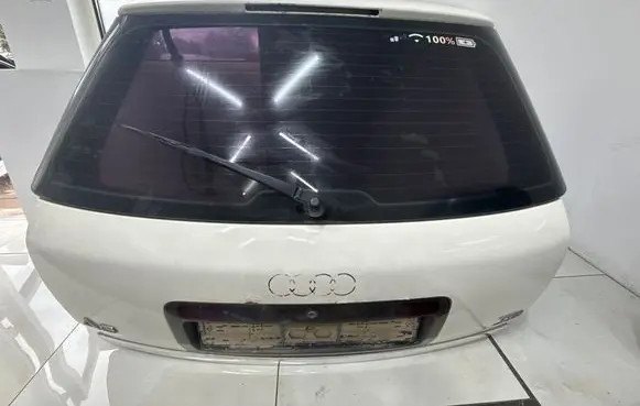 Audi A6 S6 C5 4B Tailgate/trunk/boot lid