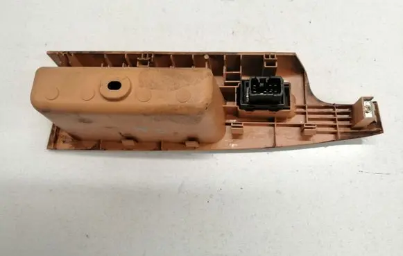 KIA Sorento Electric window control switch 4785201110