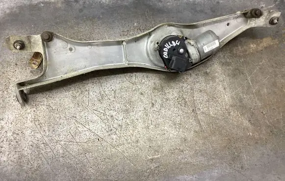 Cadillac SRX Front wiper linkage and motor 404574