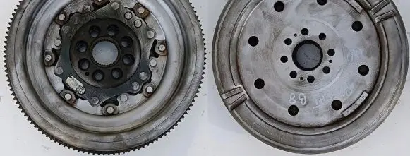 Volkswagen PASSAT B8 Dual mass flywheel 