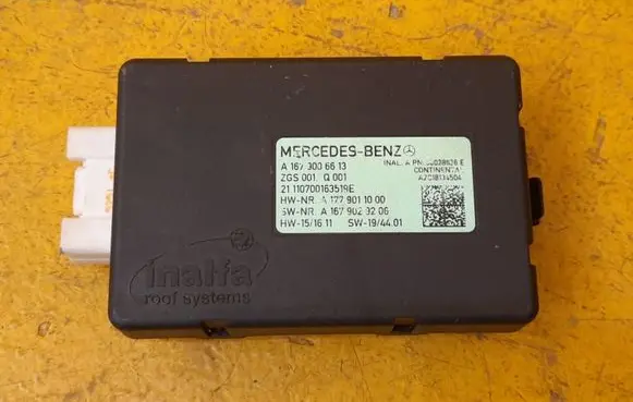 Mercedes-Benz CLA C118 X118 Sunroof control unit/module A1679006613