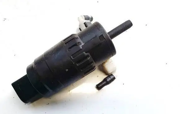 Volkswagen Touran I Windscreen/windshield washer pump 1k6955651 316-013960