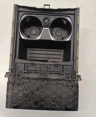Cup holder front