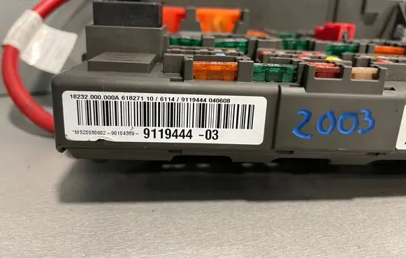 BMW 3 E92 E93 Fuse module 9119444 18232000