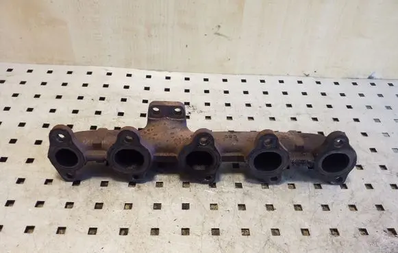 Peugeot 3008 I Exhaust manifold