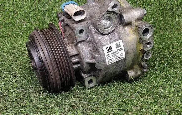Buick Encore I Air conditioning (A/C) compressor (pump) 42623326 0028721