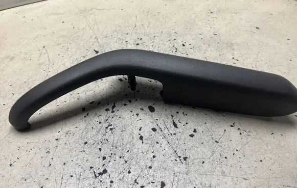 Audi A4 S4 B6 8E 8H Rear door handle trim 8E0867373