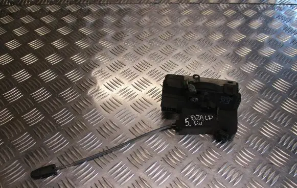 Opel Zafira A Front door lock