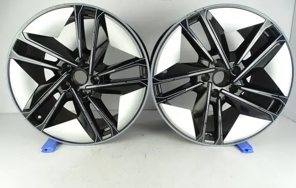 Audi E-tron GT Original wheel cap 4J3601025M