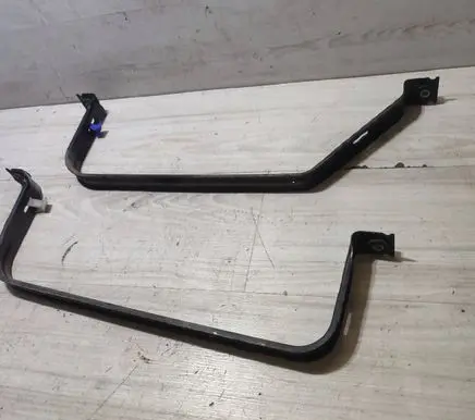 Mercedes-Benz CLA C117 X117 W117 Fuel tank mounting bracket