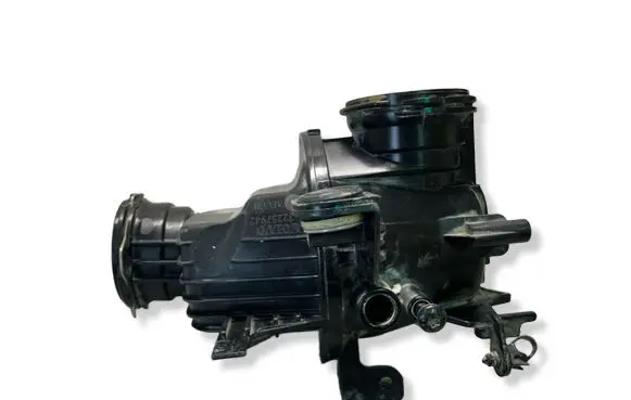 Volvo XC40 Intake resonator 32257942