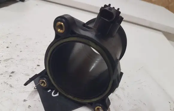 BMW 5 F10 F11 Mass air flow meter 11618506359