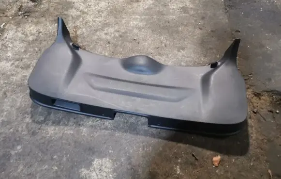 Nissan Qashqai Tailgate trim 909014EA0A