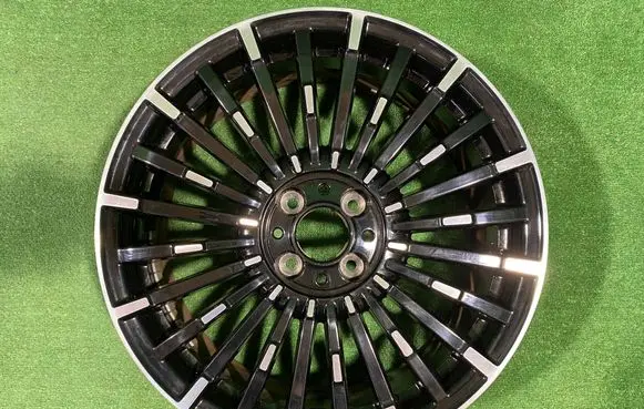 Fiat 500E R17 alloy rim 52140534