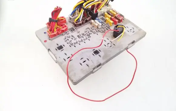 Renault Espace II Fuse module