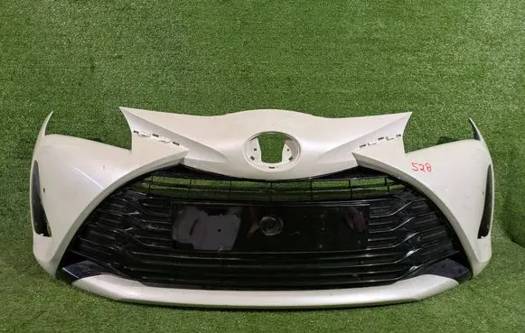 Toyota Yaris Front bumper 
