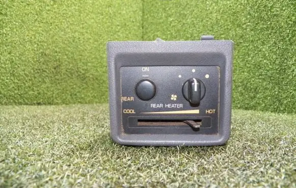 Mitsubishi Pajero Climate control unit MB813314 146430186