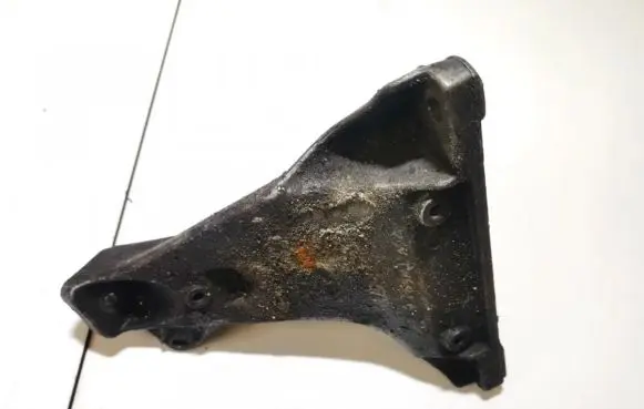 Volkswagen PASSAT B5 Engine mounting bracket 8d0199308l
